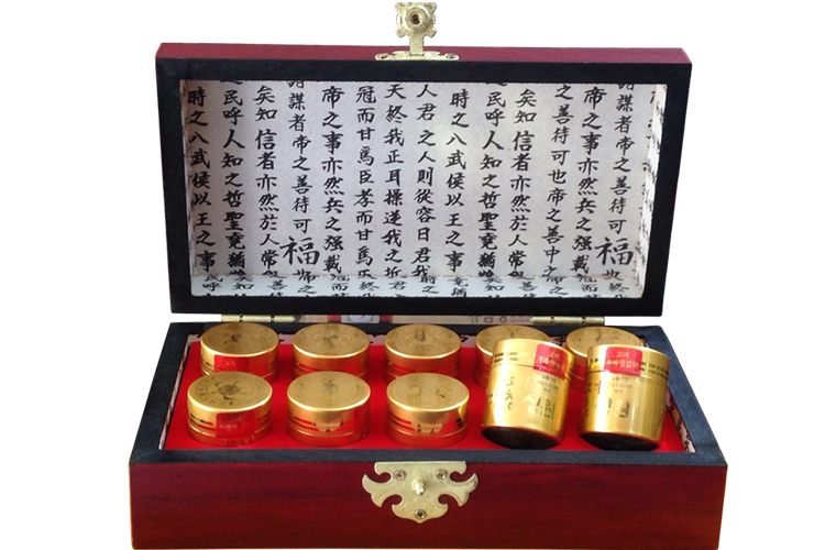 An cung ngưu Hàn Quốc Vũ Hoàng Thanh Tâm hộp gỗ 10 viên