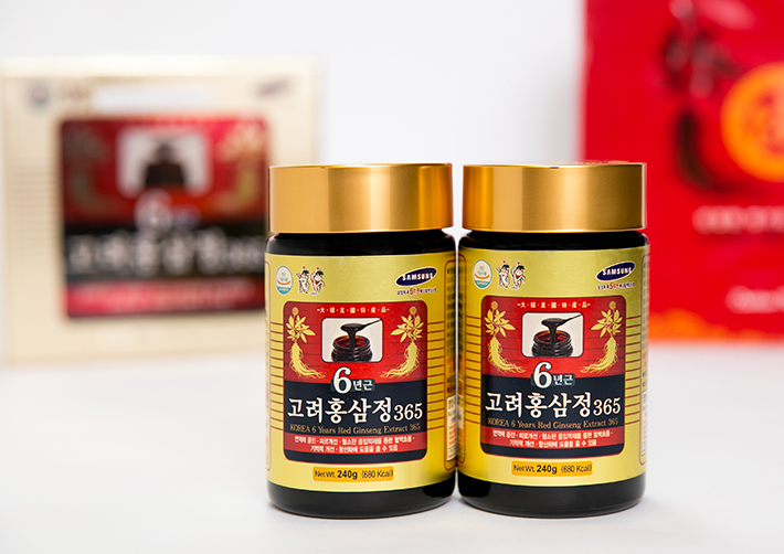 Cao Hồng Sâm Hàn Quốc 365 (240g x 2 Lọ)